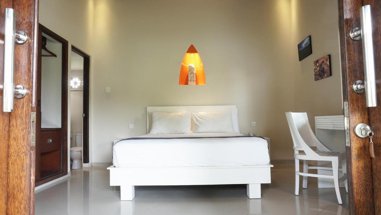 Puri Rinjani Bungalows & Hostel Kuta  Eksteriør bilde