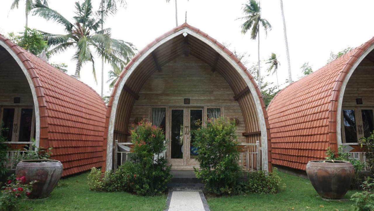 Puri Rinjani Bungalows & Hostel Kuta  Eksteriør bilde