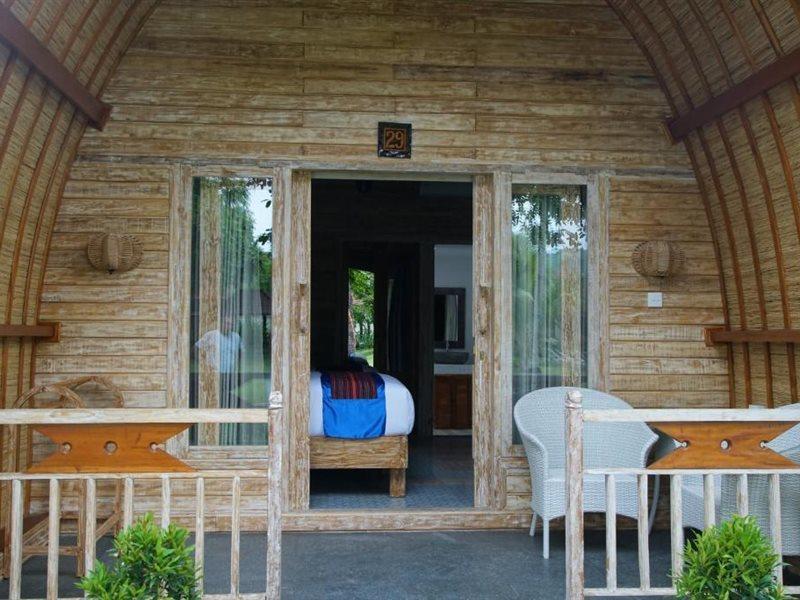 Puri Rinjani Bungalows & Hostel Kuta  Eksteriør bilde